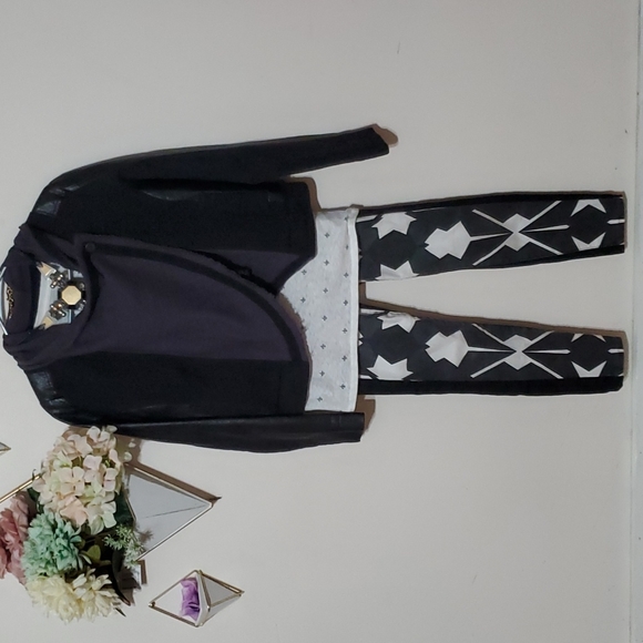 Revolve l Joes Jeans Unique Geometric White & Black Pants 65% Lyocell 33% Cotton - Picture 4 of 6